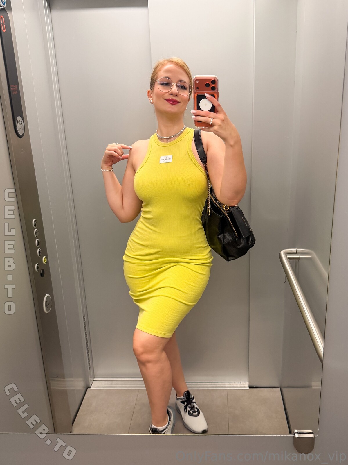 Mika Nox nude photo 9