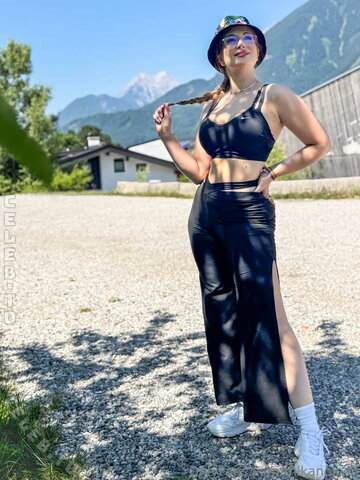 Mika Nox nude photo 19