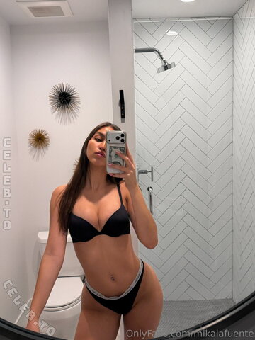 Mikaela Lafuente nude photo 72
