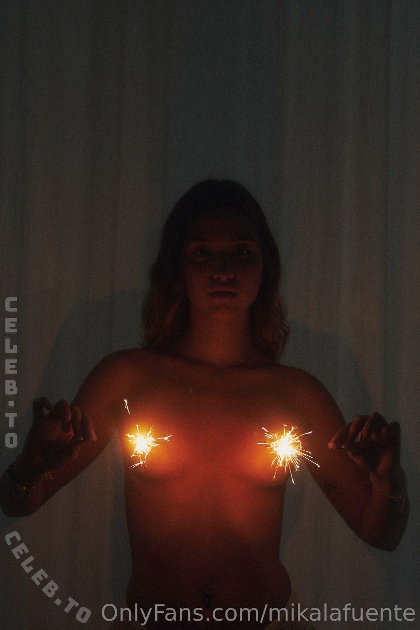Mikaela Lafuente nude photo 10