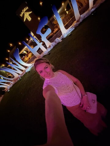 Mikaela Shiffrin nude photo 3