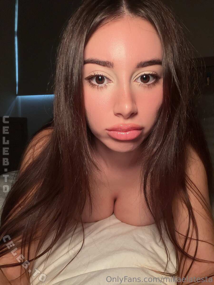 Mikaela Testa nude photo 3