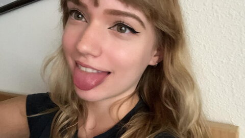 Mikah Lynn Sexy (1 photo)