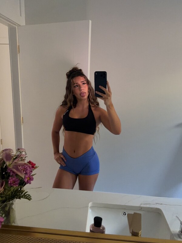 Mikayla Campinos nude photo 1