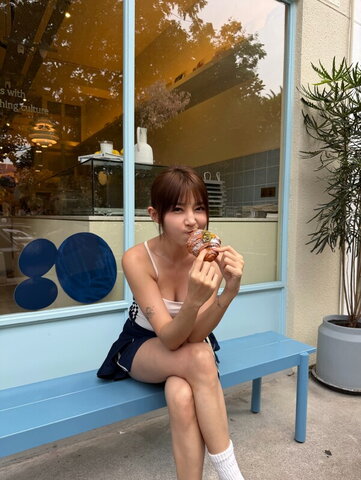 Miko Wong New (4 photos)