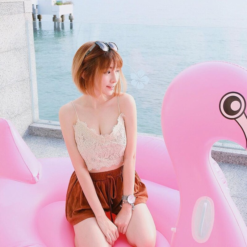 Miko Wong nude photo 11
