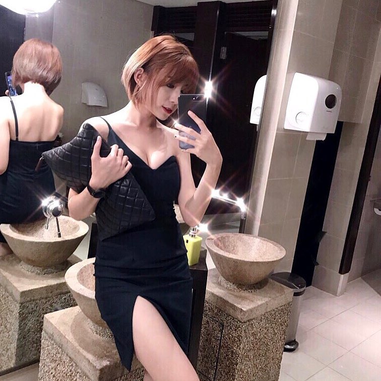 Miko Wong nude photo 4