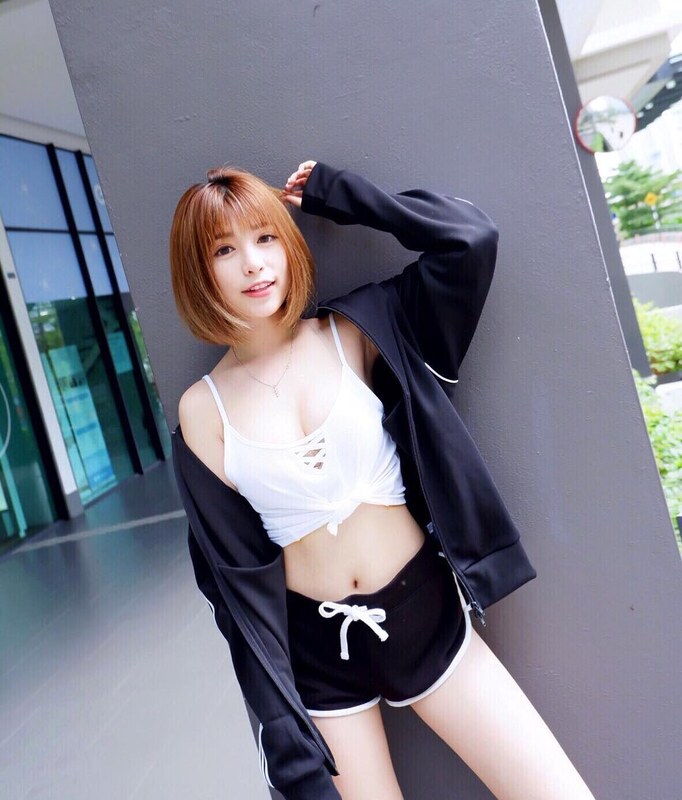 Miko Wong nude photo 6