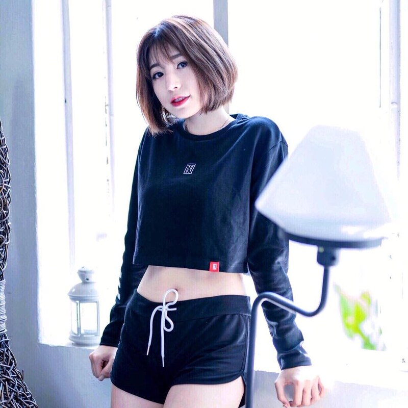 Miko Wong nude photo 12