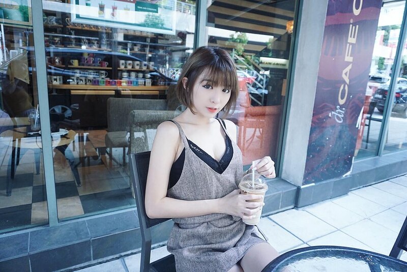 Miko Wong nude photo 5