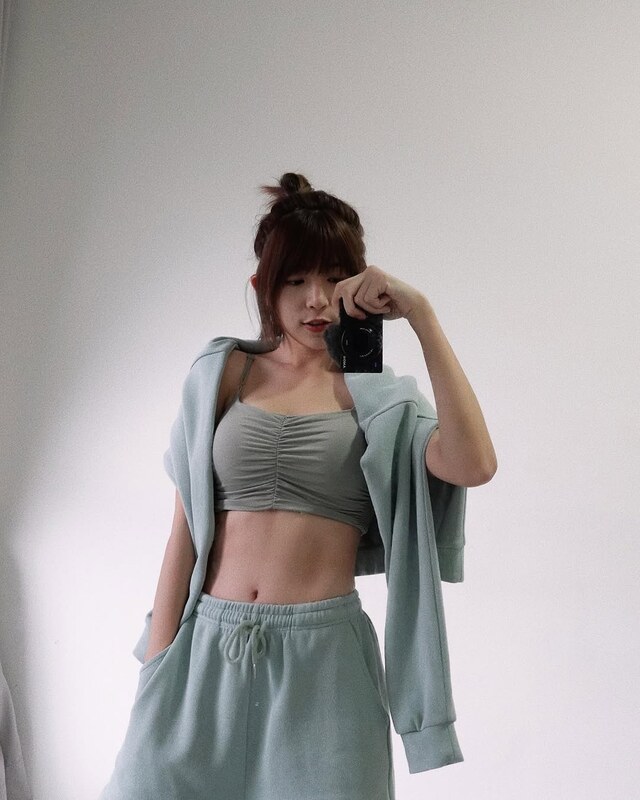 Miko Wong nude photo 2