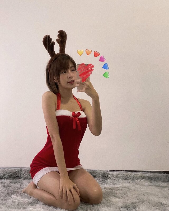 Miko Wong nude photo 3