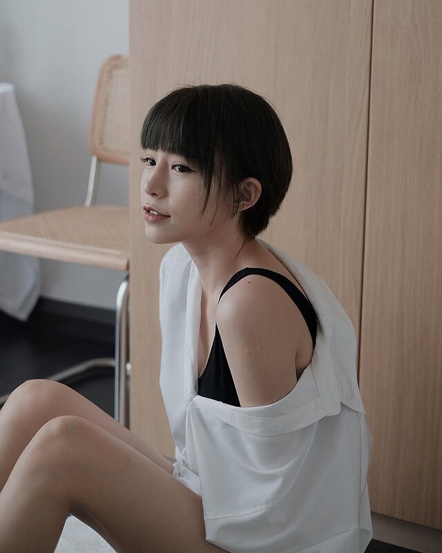 Miko Wong nude photo 9
