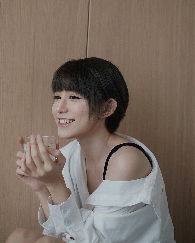 Miko Wong nude photo 13