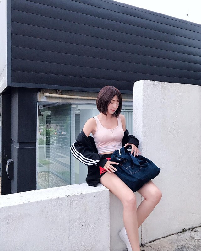 Miko Wong nude photo 2