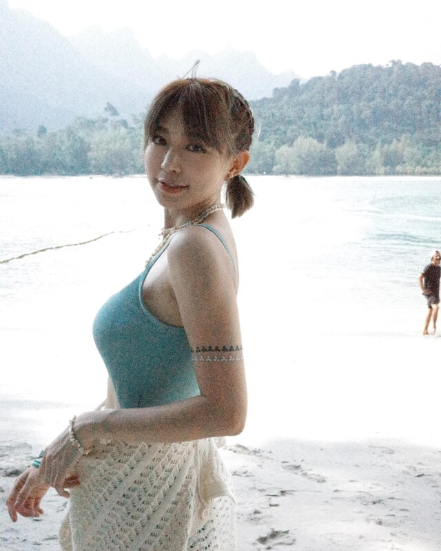 Miko Wong nude photo 1