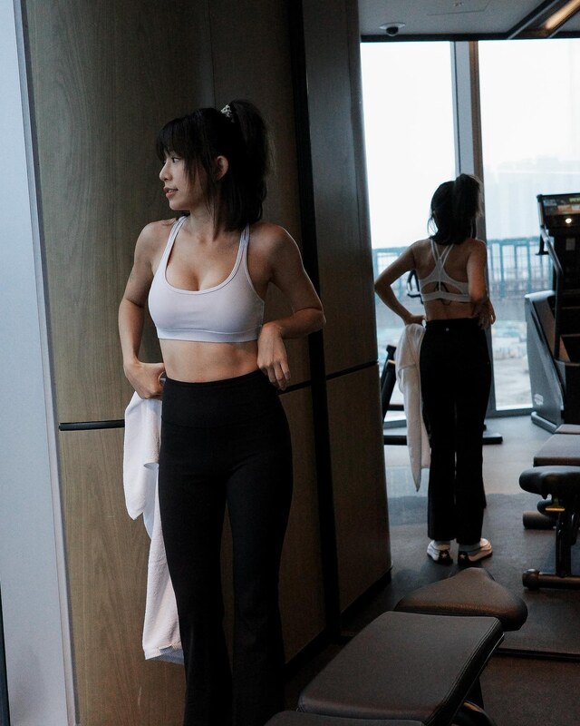 Miko Wong nude photo 13