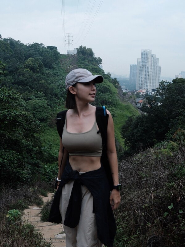 Miko Wong nude photo 15