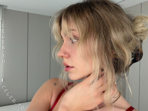 Mila Klein nude photo 202