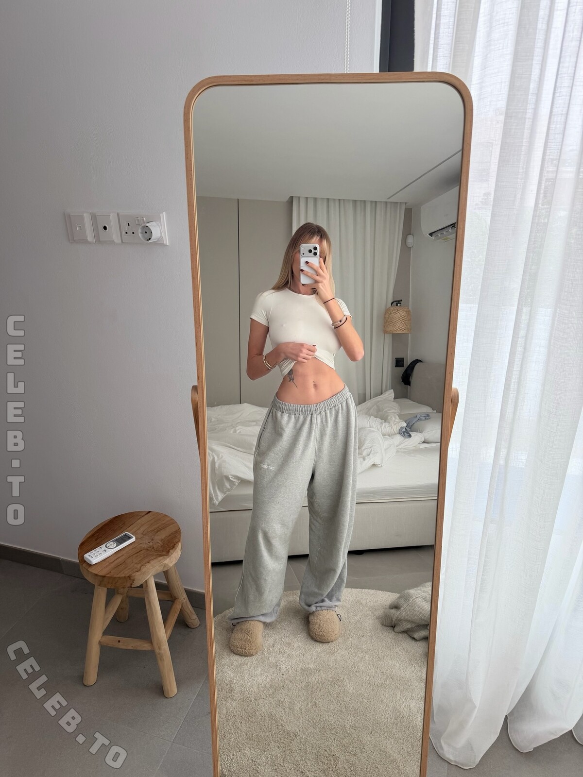 Mila Klein nude photo 15