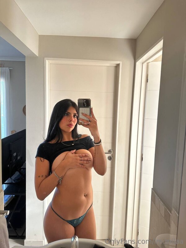 mila_ nude photo 5
