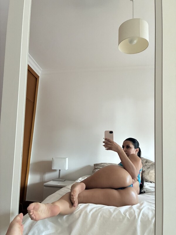 Milacamilla nude photo 2