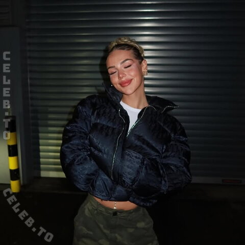 Milaneedls nude photo 20