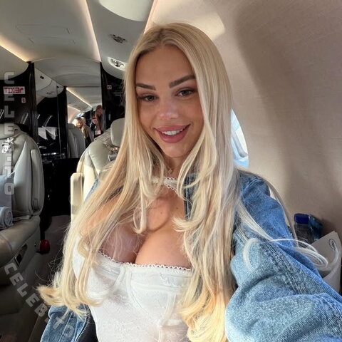 Milaneedls nude photo 18