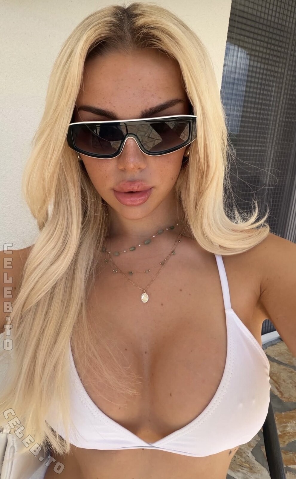 Milaneedls nude photo 1