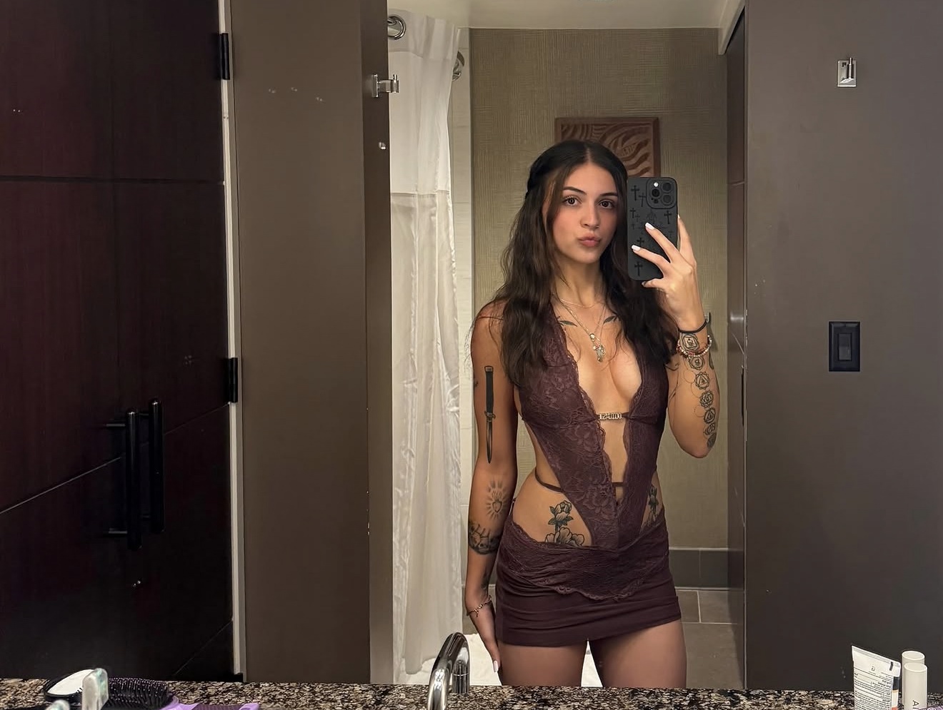 milenamsmith nude photo 11