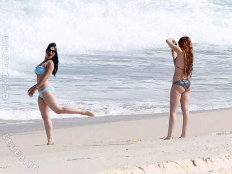 Miley Cyrus nude photo 313