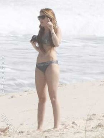 Miley Cyrus nude photo 316