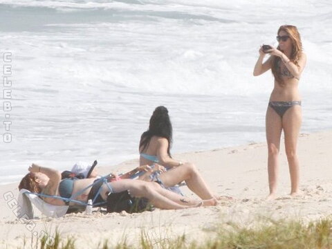 Miley Cyrus nude photo 320