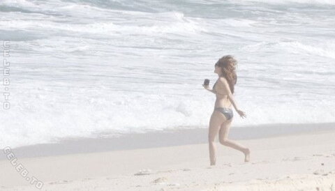 Miley Cyrus nude photo 325