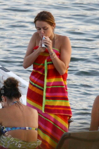 Miley Cyrus nude photo 97