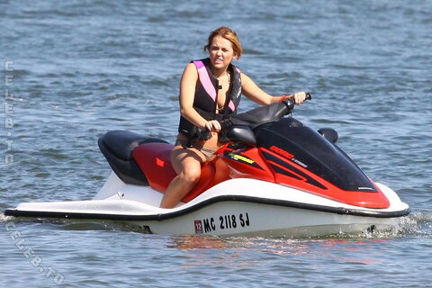 Miley Cyrus nude photo 50