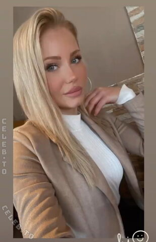 mi_lkaaaa nude photo 15