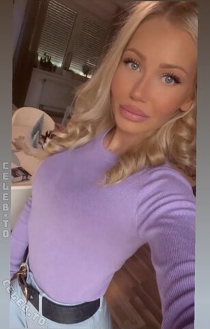 mi_lkaaaa nude photo 2