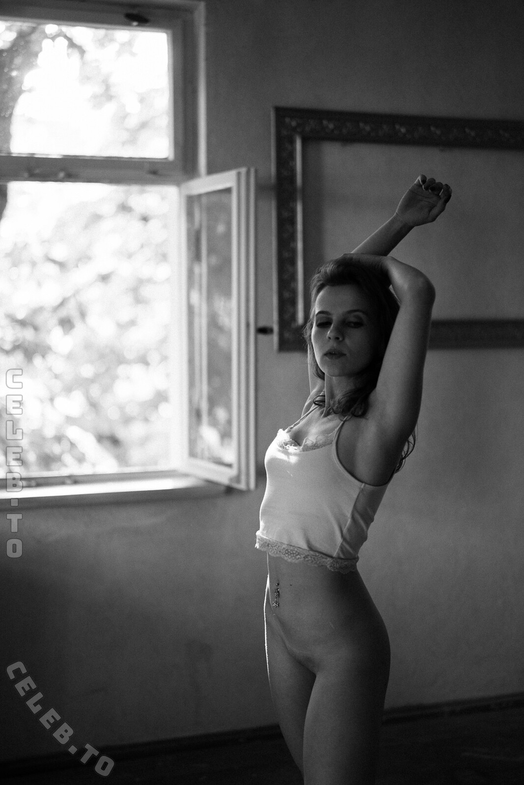 Milka.Dicaprio nude photo 6