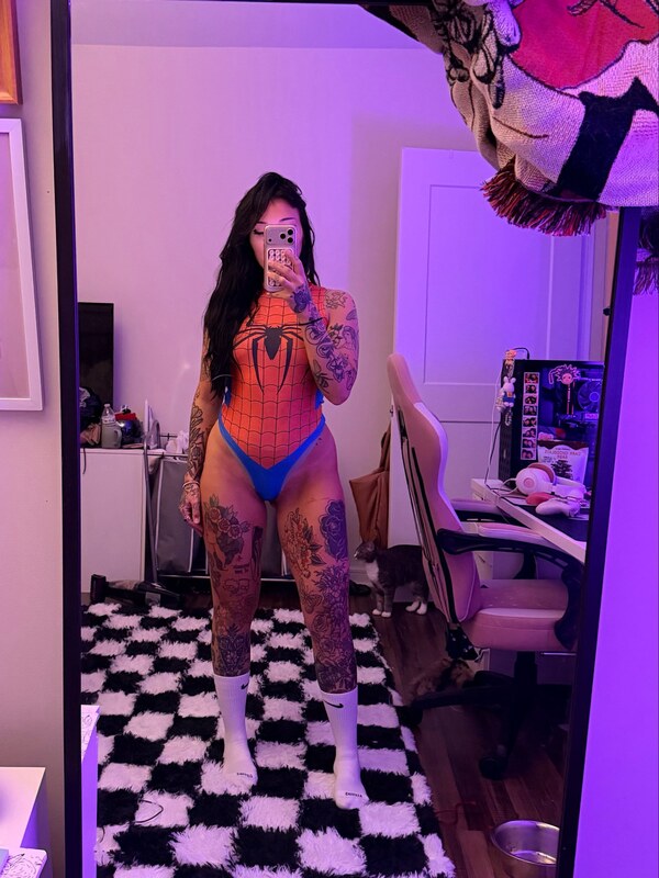 Milkton locallystupid nude photo 3