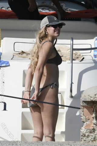 Millie Bobby Brown nude