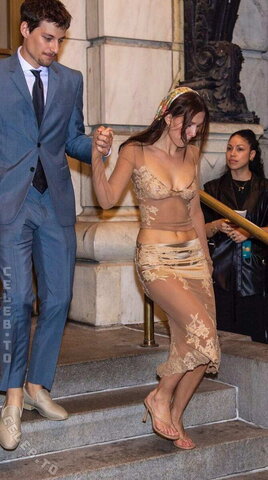Millie Bobby Brown nude photo 8