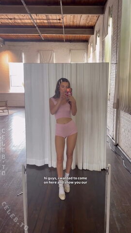 Millie Bobby Brown Hot (1 photo)