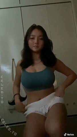 Millie Howell nude photo 25