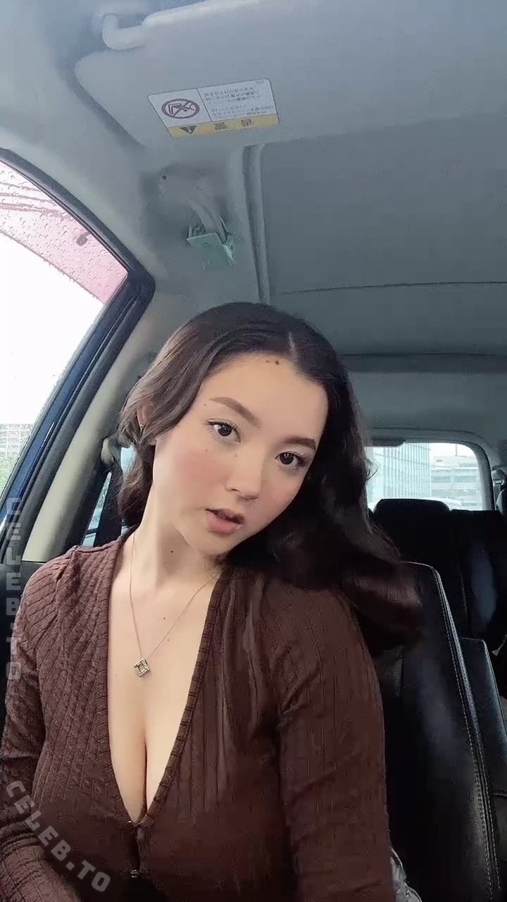 Millie Howell nude photo 2