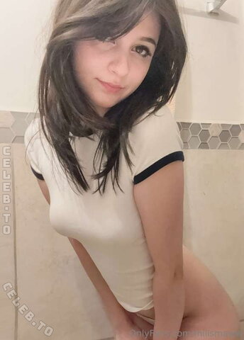 Millismaw nude photo 4