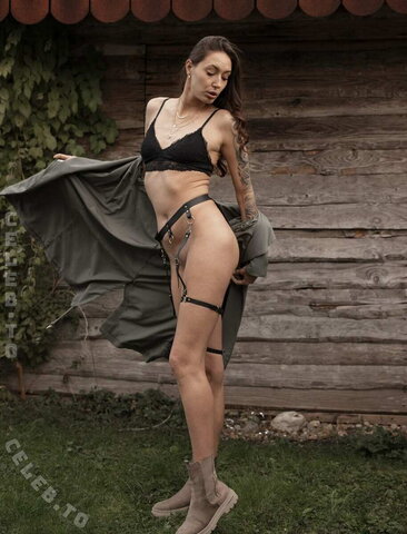 Milly Fischer nude photo 15