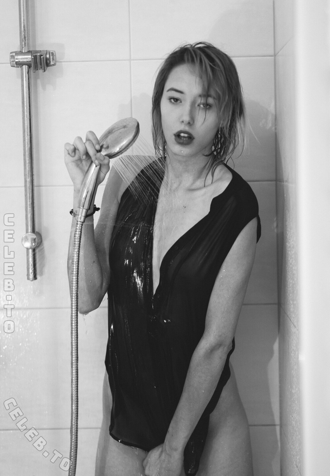 Milly Fischer nude photo 2