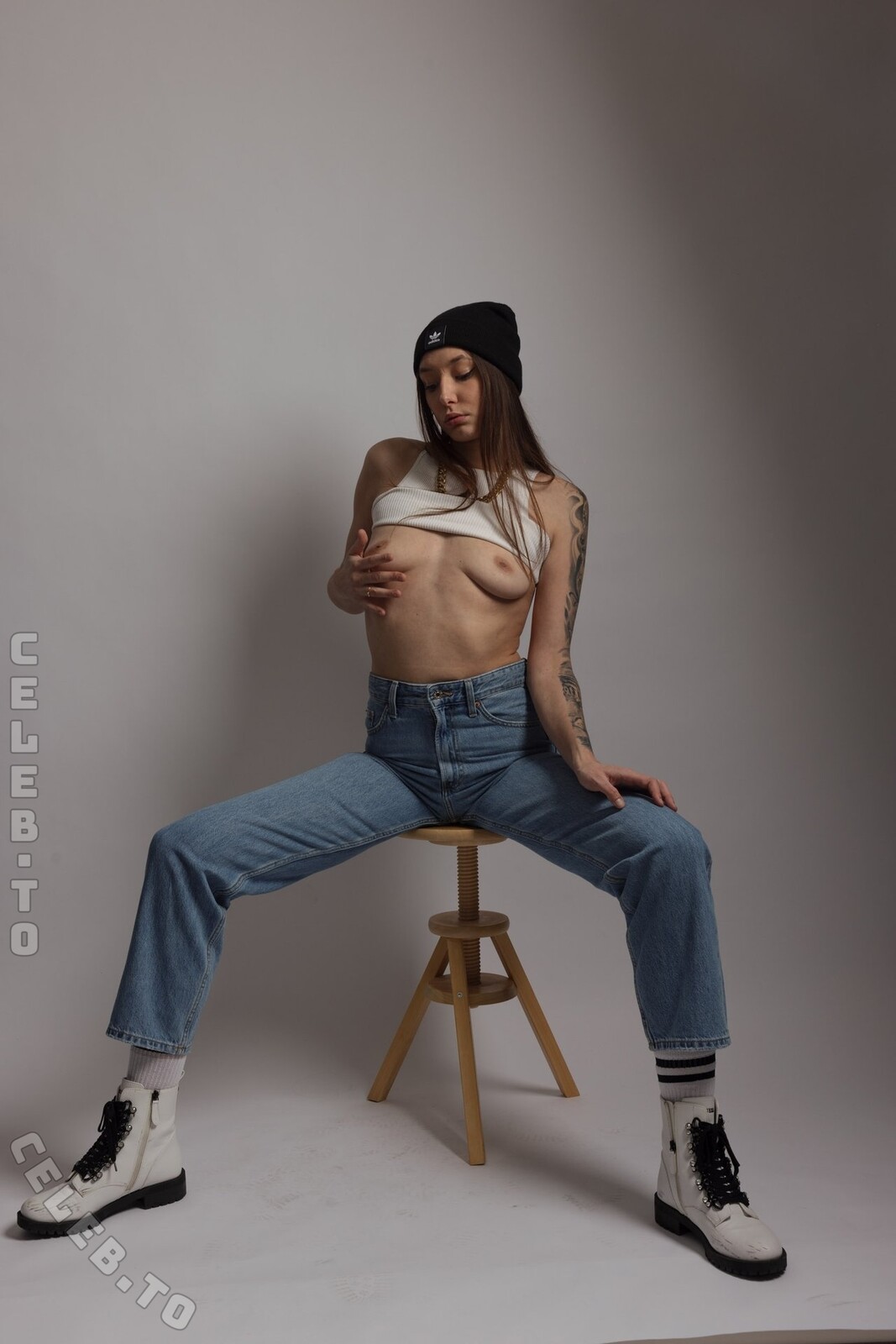 Milly Fischer nude photo 2