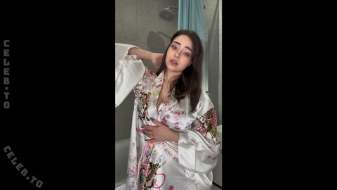 Milly Mally – Masturbating in the shower